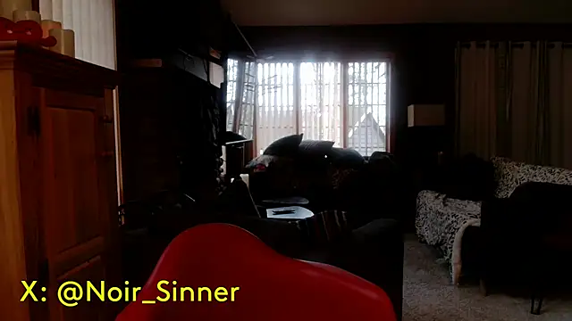sinnernoir Show in webcam