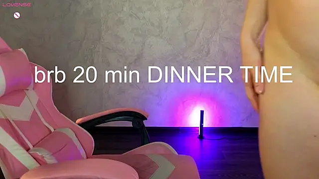 Chatroom XXX en direct de Lovelly_molly1