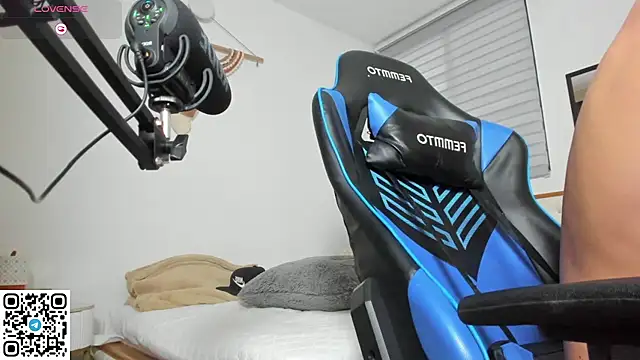 mateoleonee Chat XXX live