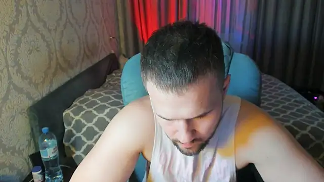 Vladik_b Chat XXX live