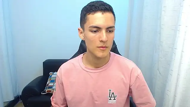 Matiius18 Chat XXX live