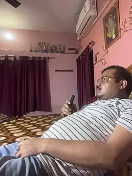 Czat XXX na żywo – Saxymood1111