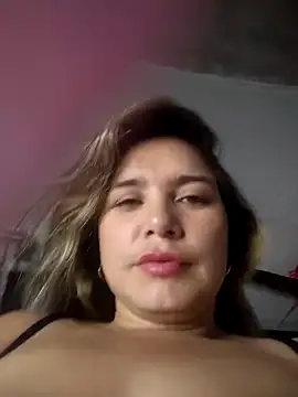 Charlott_smi Live XXX-chat