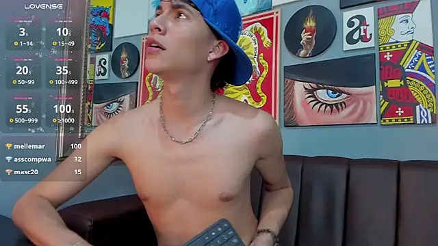 AronTawers Chat XXX live