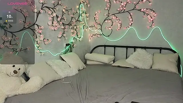 kris_art Adlı Modelin Canlı XXX Sohbeti