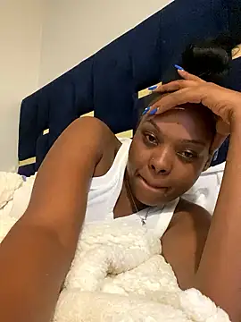 XXX chat uživo modela Dellah27