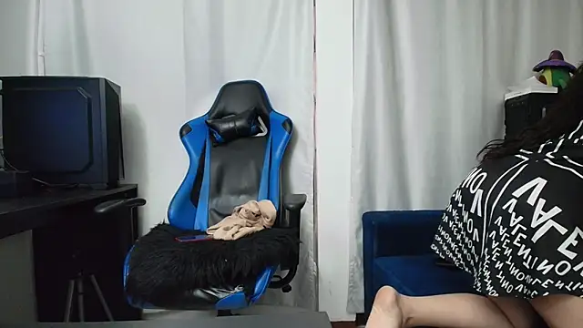 ema_abbyのウェブカメラショー