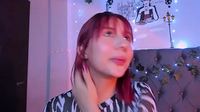 violeta_blaze1 élő XXX-chatje