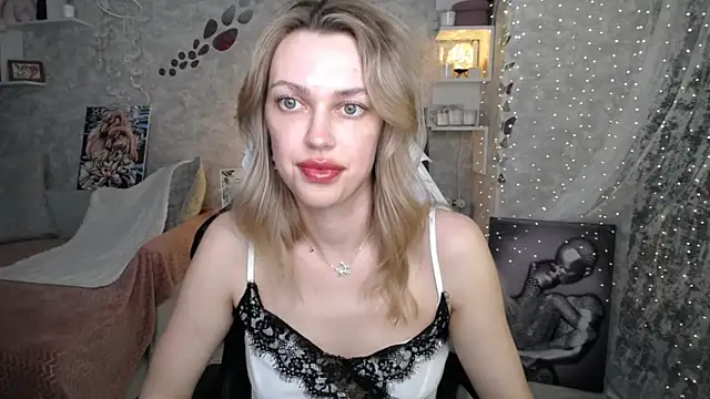 NickyAdamidi's Live XXX Chat