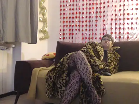 Chatroom XXX en direct de SneakyMiky