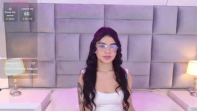 دردشة OliviaDiaz الجنسية المباشرة