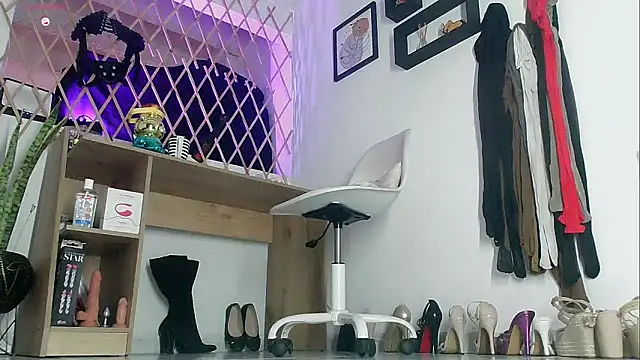 myla_sarah 现场XXX聊天