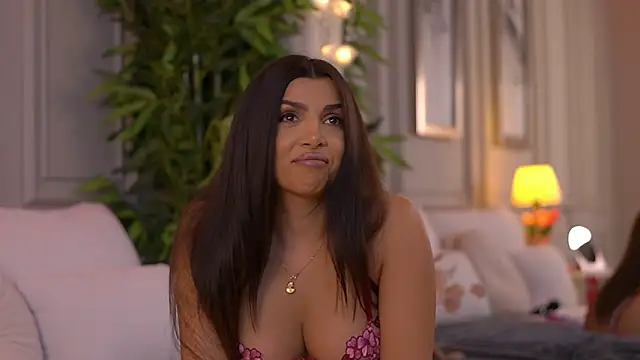 NicoleCellini's Webcam Show