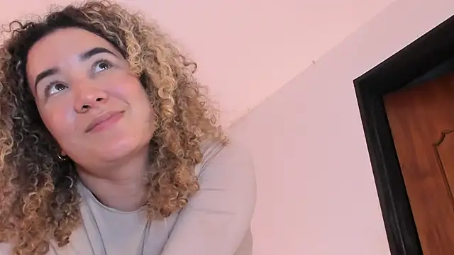 Charlotte11-11's Webcam Show