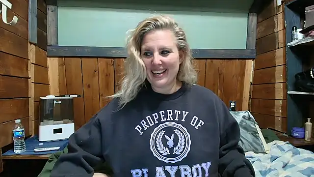 lisaxlovexxx's Webcam Show