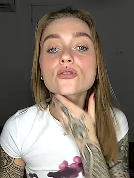 Goldi159 লাইভ XXX চ্যাট