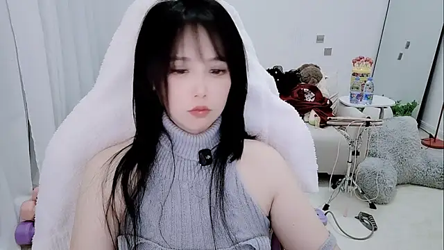 Evangelin-e লাইভ XXX চ্যাট