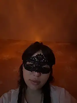 SilkyMira লাইভ XXX চ্যাট