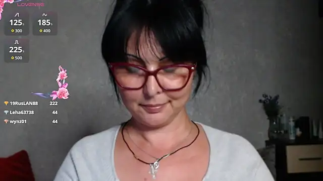 دردشة _Brynetka_ الجنسية المباشرة