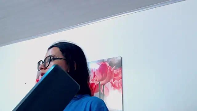 pinky_f00x Live XXX Chat