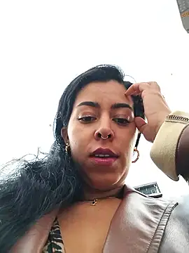 Czat XXX na żywo – Luianna