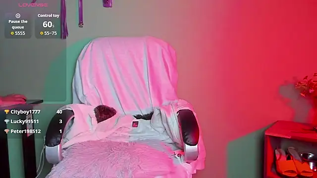 hazz_smith_ Adlı Modelin Canlı XXX Sohbeti