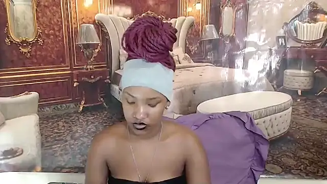 EroticSexyPrada's Live XXX Chat