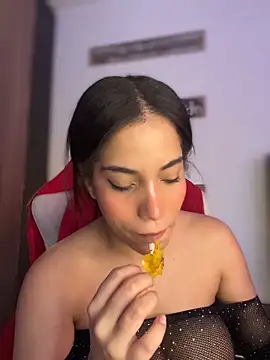 _Eurekaa_ live XXX chat