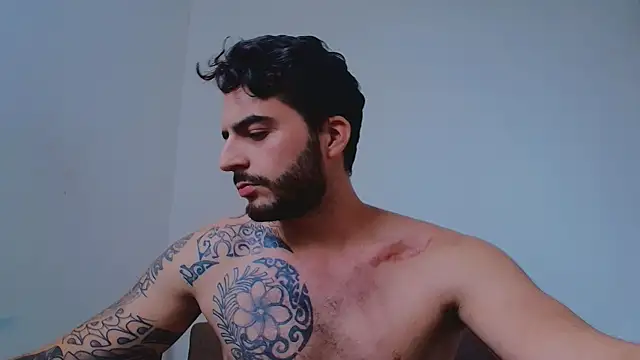 thomas_gun's Live XXX Chat