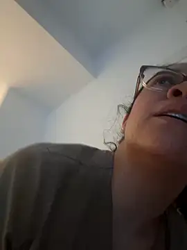 Aila_Phone: απευθείας συνομιλία ΧΧΧ