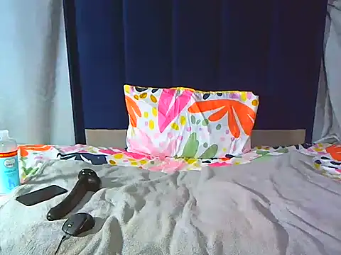 Candylips22 élő XXX-chatje