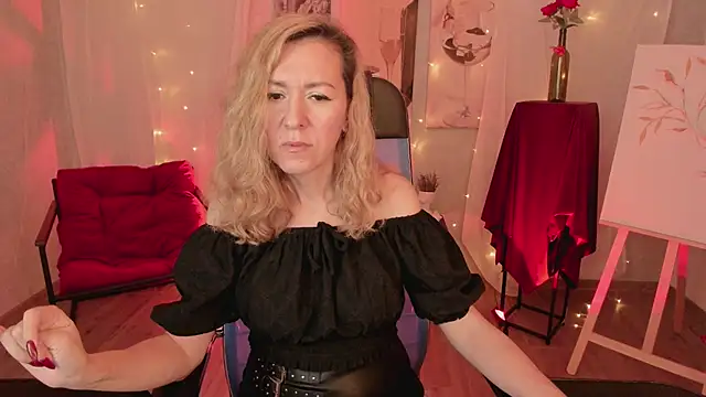 Онлайн чат XXX DonnaSmitth