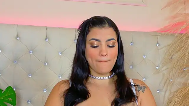 AlynAllenのライブXXXチャット