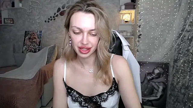 NickyAdamidi's Live XXX Chat