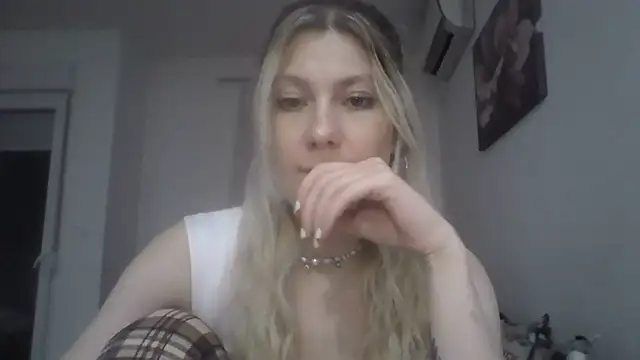 Chat +18 de Foxy_Bright ao vivo