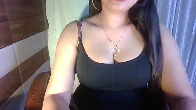 Yashika_Loves 网络视讯表演