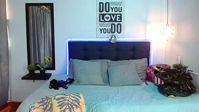 Keyla01_'s Live XXX Chat