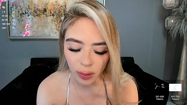 JuanitaClay Chat XXX live