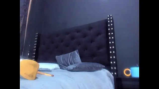 amareto_queen: онлайн-секс-чат