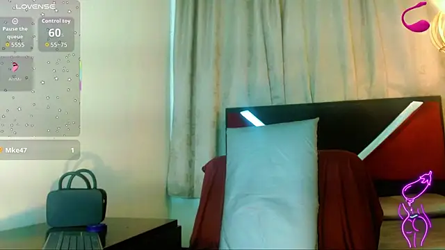 katha_Crawford élő XXX-chatje