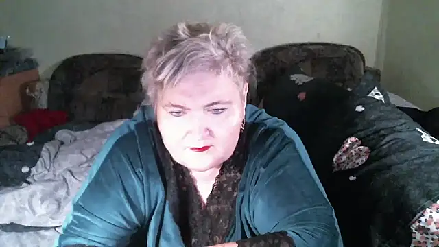 Lana555: онлайн-секс-чат