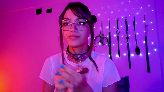 Czat XXX na żywo – nina_kink