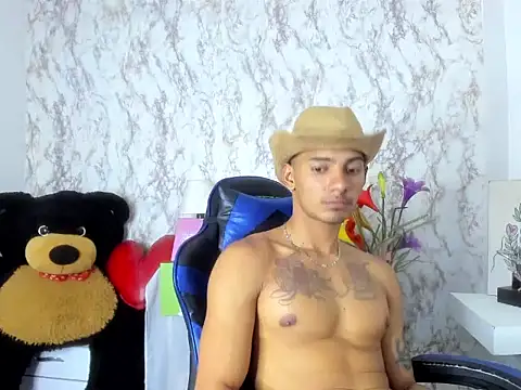 Dominic_Blaze's Live XXX Chat