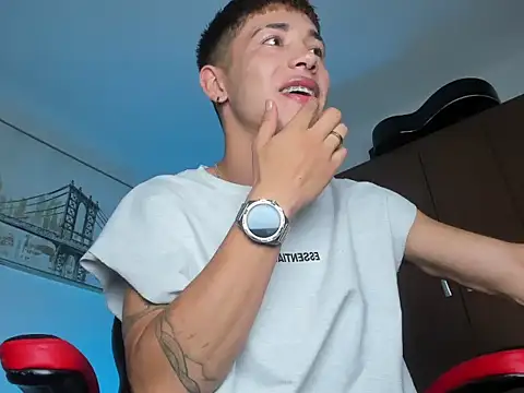 noahsaint Webcam show