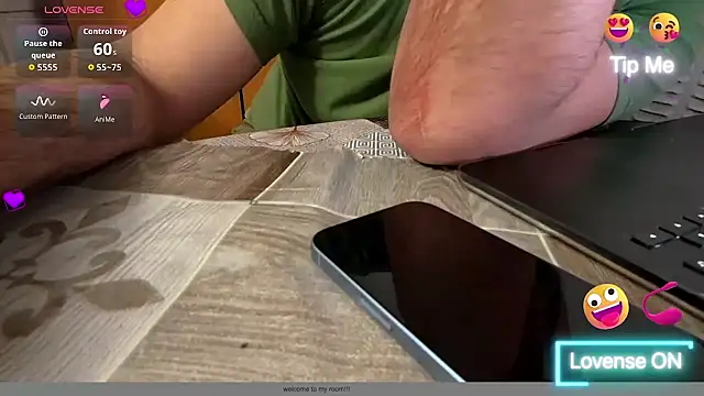 TARKAN1 Live XXX-chat