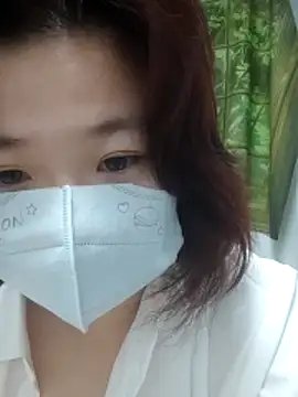 miniiceyya Chat XXX in diretta