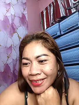 SweetChubbyMommy_02 Adlı Modelin Canlı XXX Sohbeti