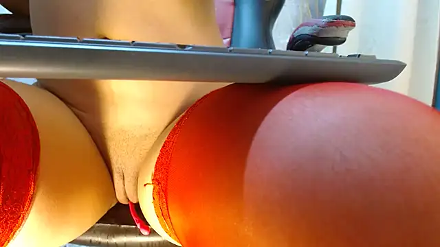 PaulinaRubio_'s Live XXX Chat