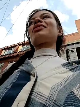 _Isabella-7's Live XXX Chat