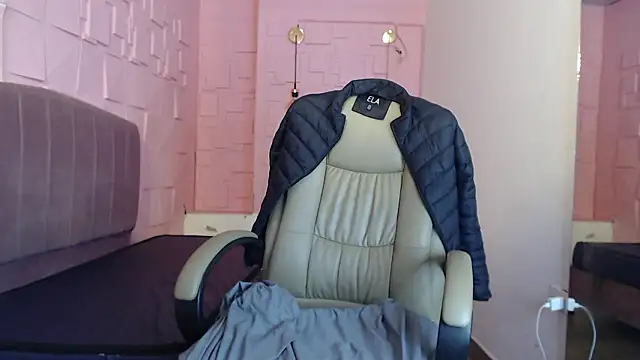 katalina07_1's Live XXX Chat